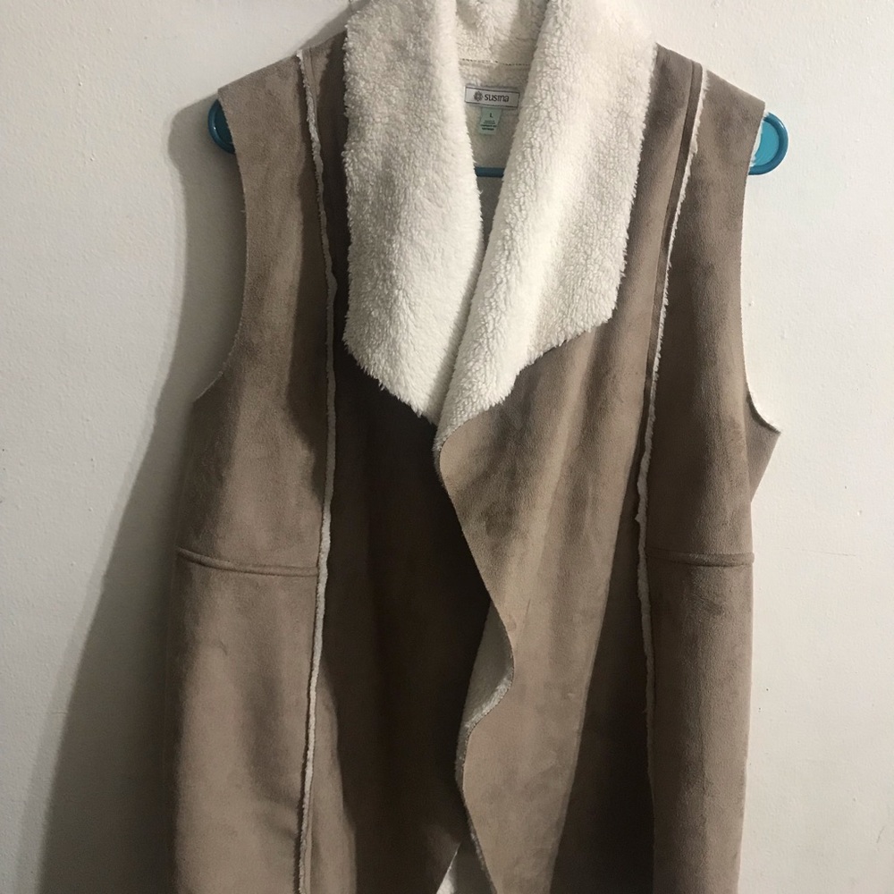 Women’s Sleeveless Faux Suede with fur Vest